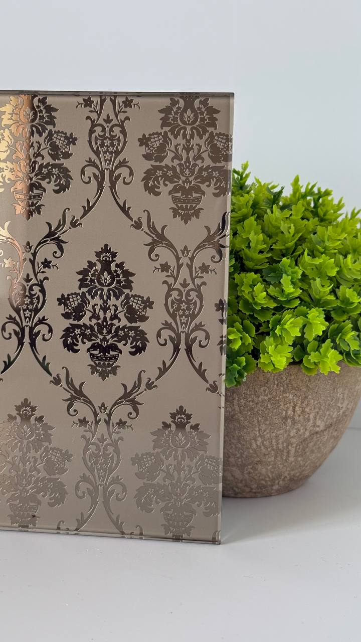 photo_5390904399045459626_y