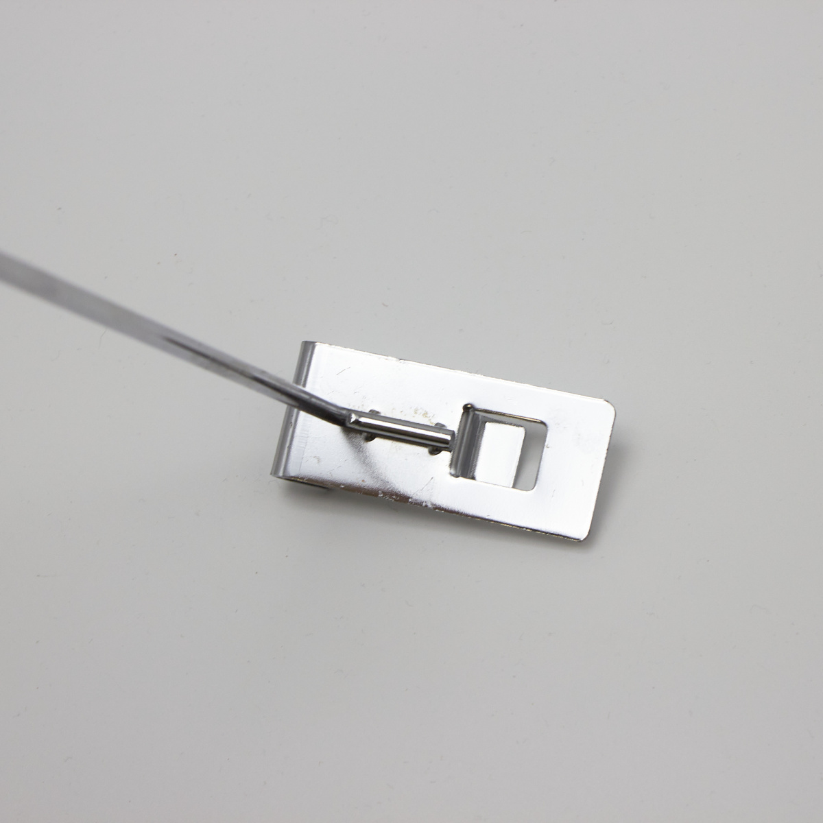 kryuchok-na-setku-l-300mm-d-5mm-khrom-4