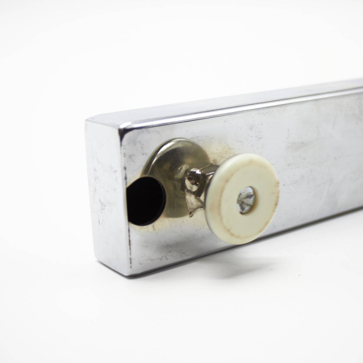 opora-odnostoronnyaya-l-420mm-khrom-4