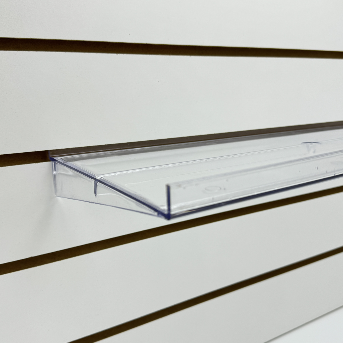 polka-490-210mm-s-oporami-i-ogranichitelem-akril-na-ekonompanel-f191-m-120-4