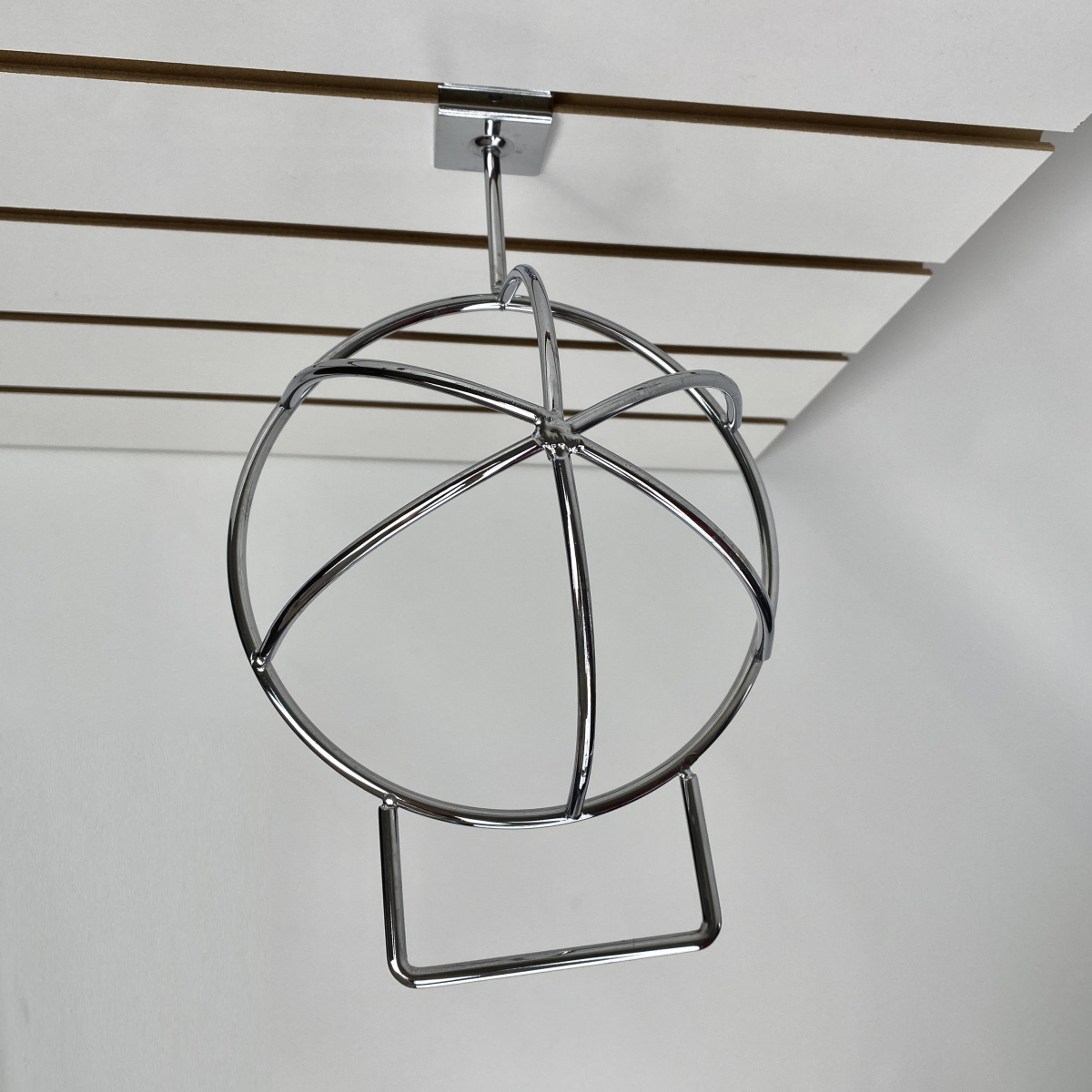 derzhatel-dlya-golovnykh-uborov-na-ekonompanel-d-160-mm-khrom-5