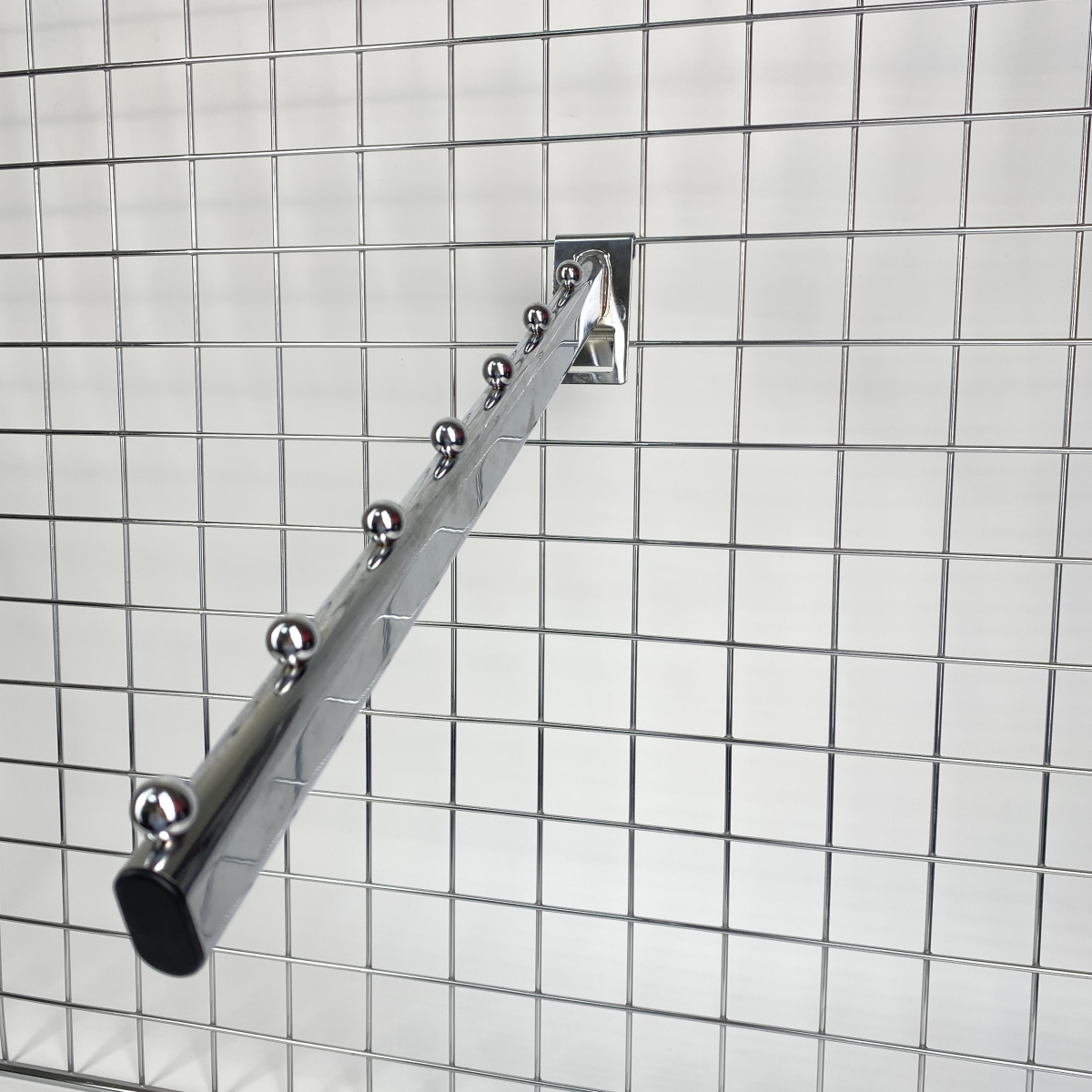 kronshteyn-na-setku-naklonnyy-7-sharikov-l-400mm-khrom-0