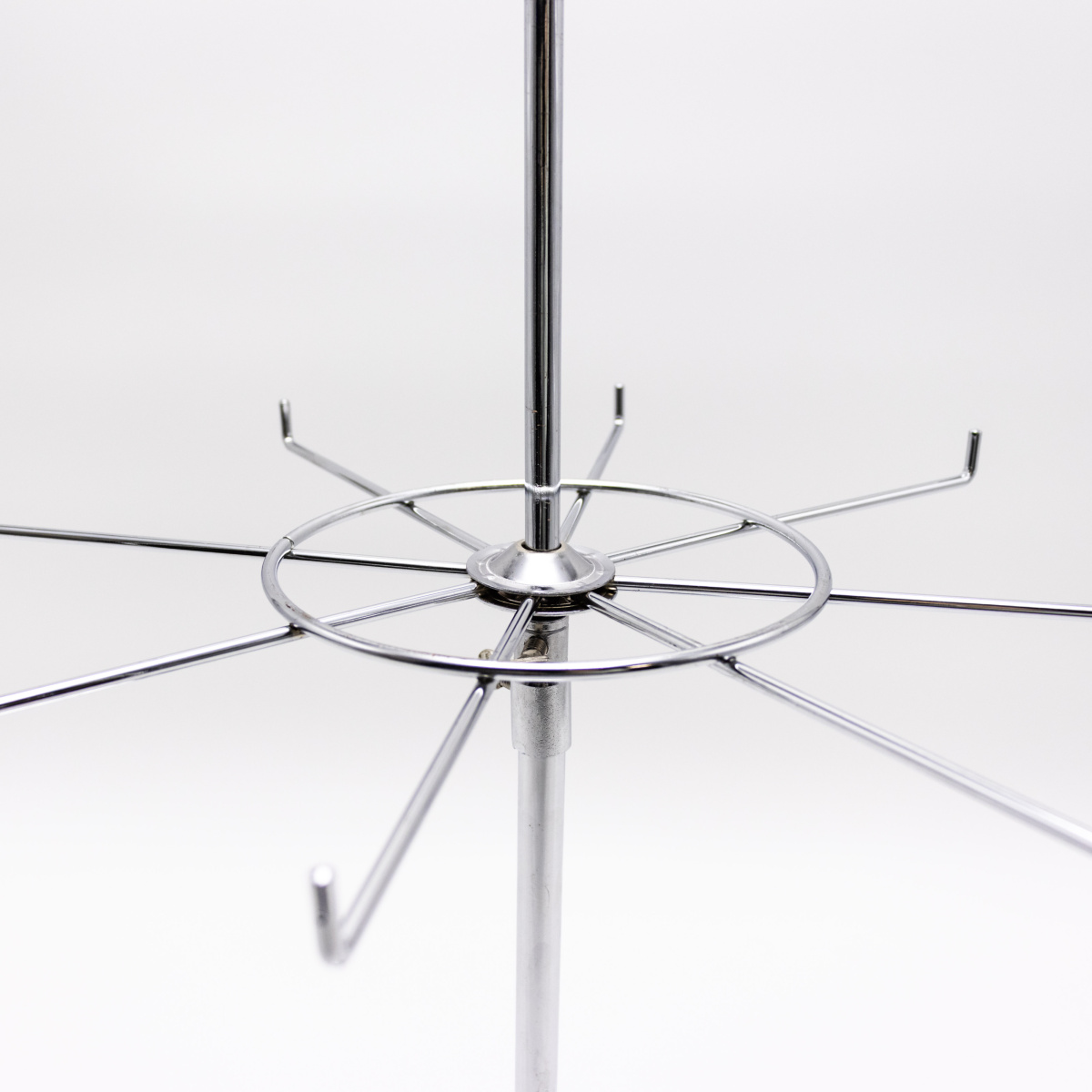 veshalo-nastolnoe-dva-yarusa-h-700mm-d220mm-khrom-5