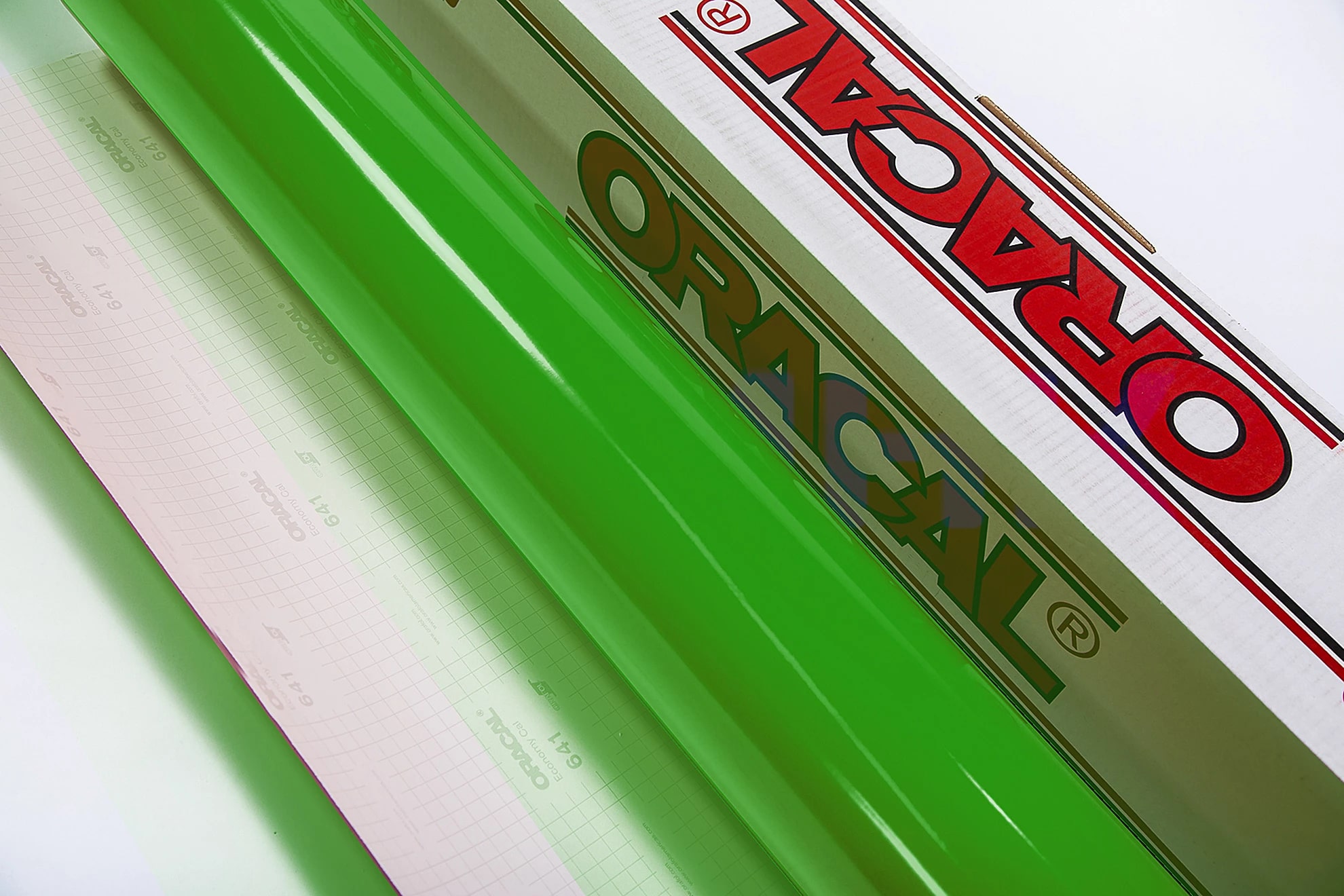 064_yellow_green