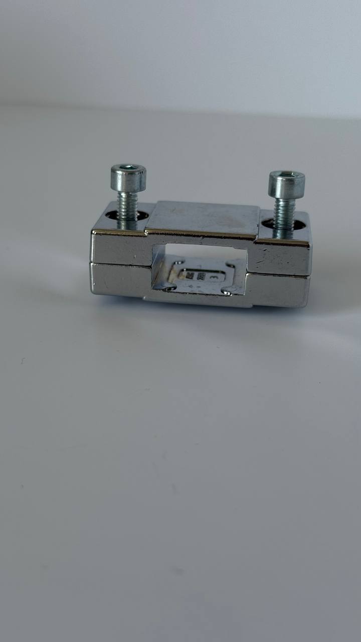 photo_5271663771762424373_y